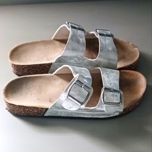 Sandal